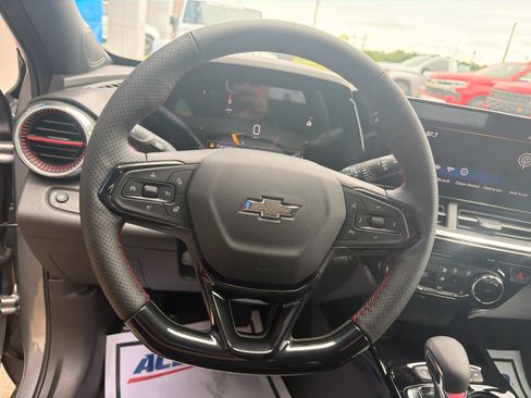 New 2026 Chevrolet Trax RS w/ Driver Confidence Package FWD image 15