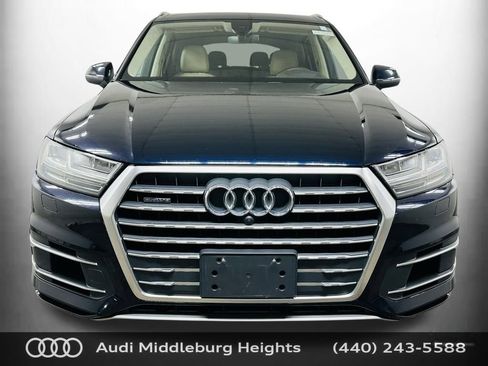 Used 2017 Audi Q7 3.0T Prestige image 2