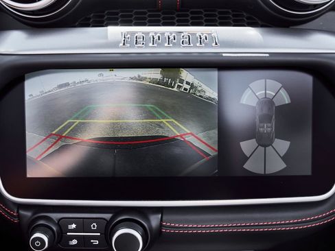 Used 2020 Ferrari Portofino RWD image 74