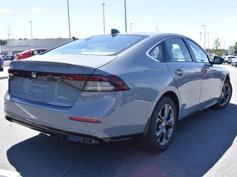 New 2026 Honda Accord EX-L image 9