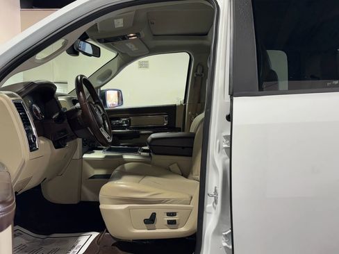 Used 2013 RAM 1500 Laramie w/ Convenience Group AWD/4WD image 13