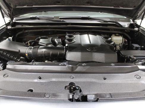 Used 2021 Toyota 4Runner SR5 Premium w/ Moonroof Package image 29