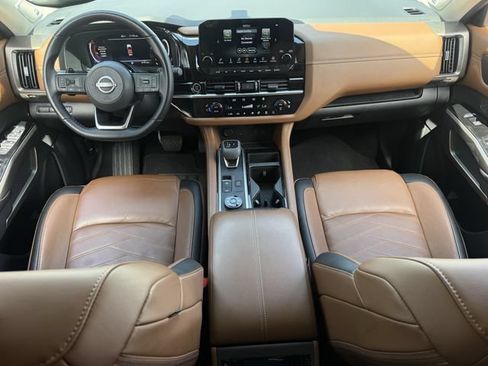 Used 2023 Nissan Pathfinder Platinum w/ Cargo Package AWD/4WD image 10