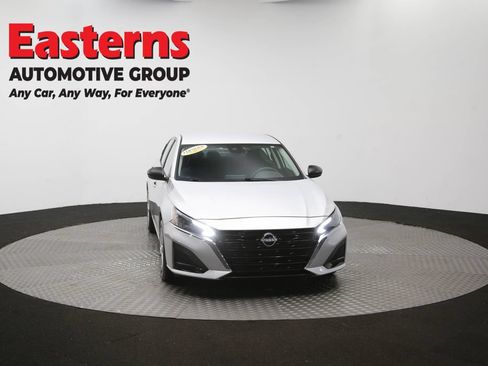 Used 2024 Nissan Altima 2.5 S FWD image 50