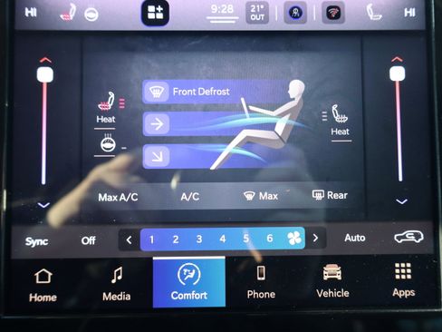 Used 2022 Jeep Grand Cherokee Limited image 21