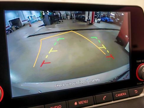 Used 2025 Nissan Sentra SR image 19