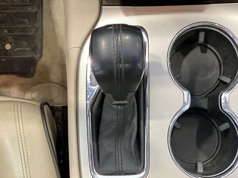 Used 2017 Jeep Grand Cherokee Overland image 23