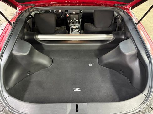 Used 2015 Nissan 370Z Coupe RWD image 12