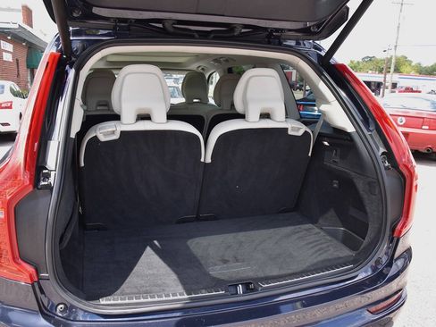 Used 2019 Volvo XC90 T5 Momentum FWD image 15