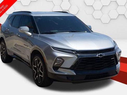 Used 2024 Chevrolet Blazer RS w/ Driver Confidence II Package FWD image 8