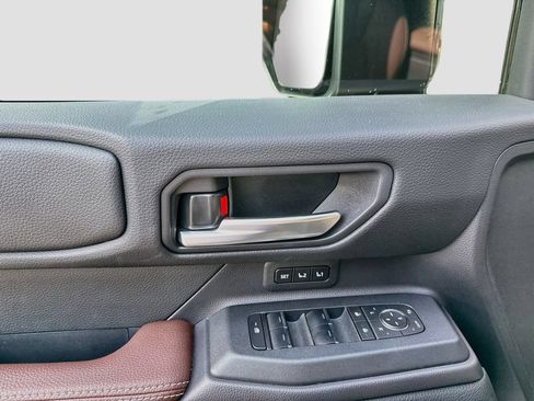 Used 2026 Toyota Land Cruiser w/ Premium Package AWD/4WD image 9