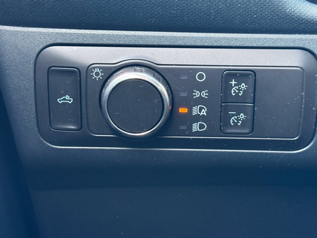 Used 2022 Ford Maverick XL FWD image 19