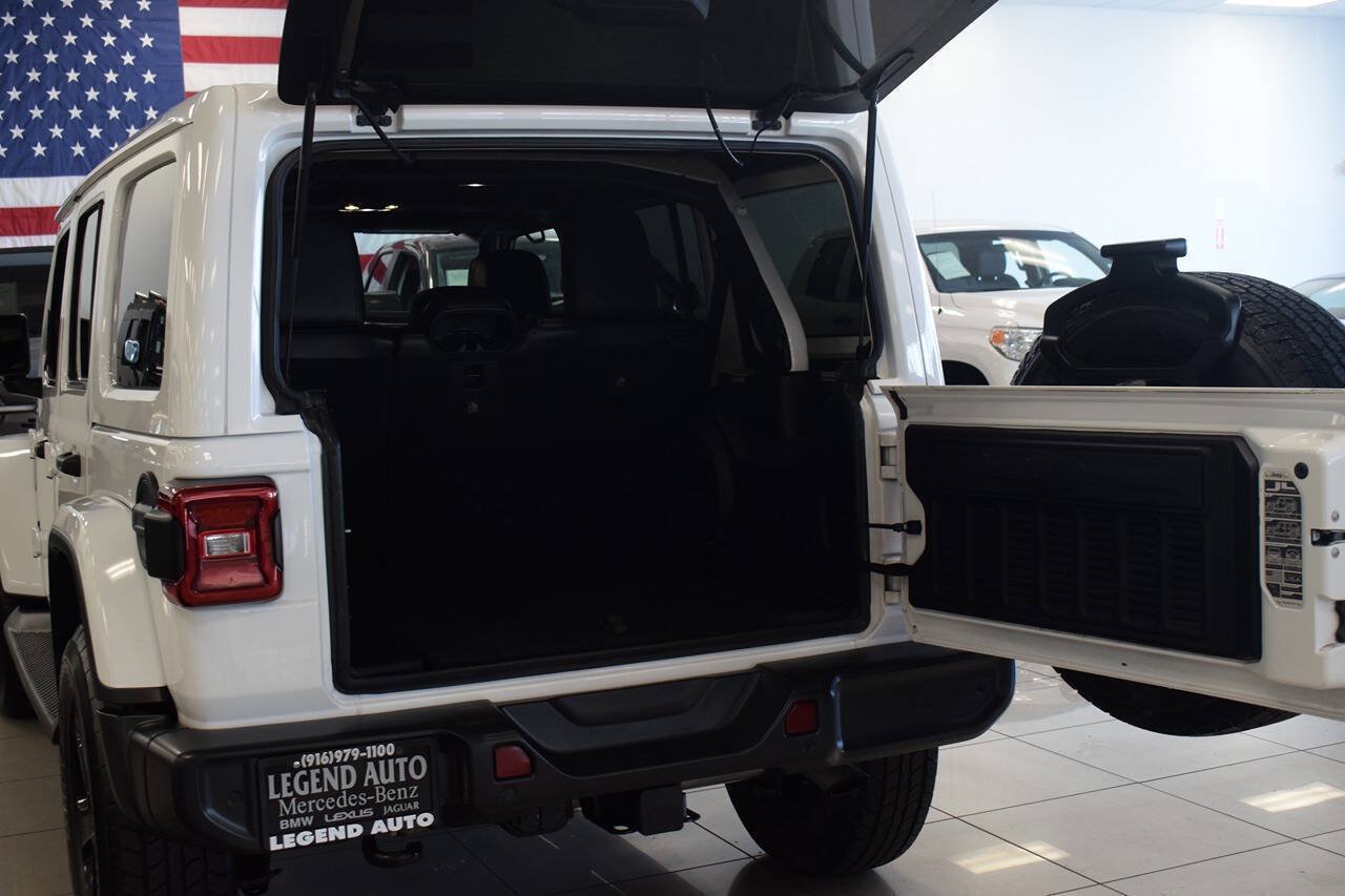 Used 2020 Jeep Wrangler Unlimited Sahara AWD/4WD image 15