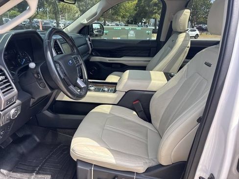 Used 2019 Ford Expedition Platinum AWD/4WD image 17