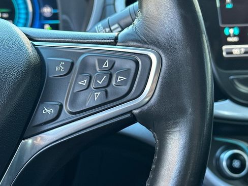 Used 2018 Chevrolet Volt LT w/ Comfort Package FWD image 27
