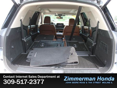 Used 2022 Nissan Pathfinder Platinum w/ Cargo Package AWD/4WD image 6