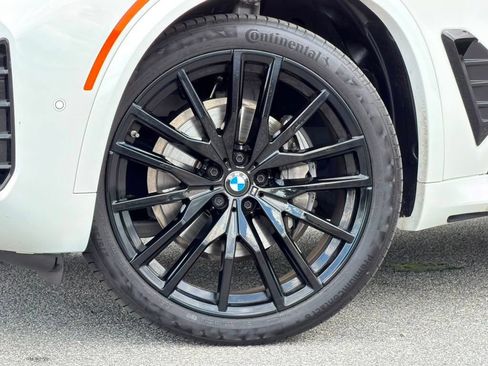 Used 2026 BMW X5 xDrive40i w/ M Sport Package AWD/4WD image 10