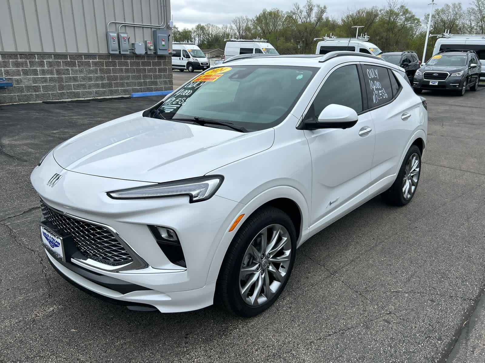 Used 2024 Buick Encore GX Avenir w/ Avenir Technology Package AWD/4WD image 8