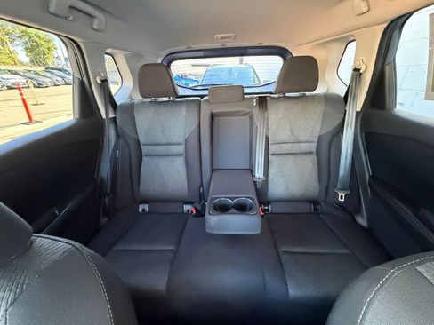 Used 2025 Nissan Rogue SV FWD image 40