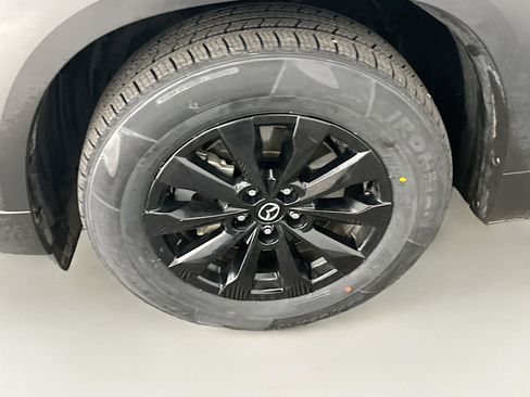 Used 2025 MAZDA CX-50 AWD 2.5 S w/ Preferred Package image 11