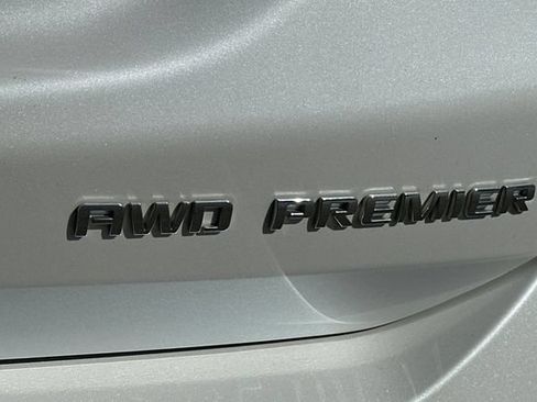 Used 2019 Chevrolet Equinox Premier AWD/4WD image 32