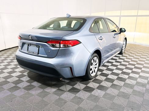 Used 2023 Toyota Corolla LE FWD image 3