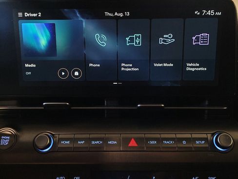 Used 2025 Hyundai Kona SEL FWD image 25