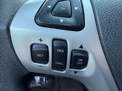 Used 2011 Ford Edge SE w/ 101A Rapid Spec Order Code image 12