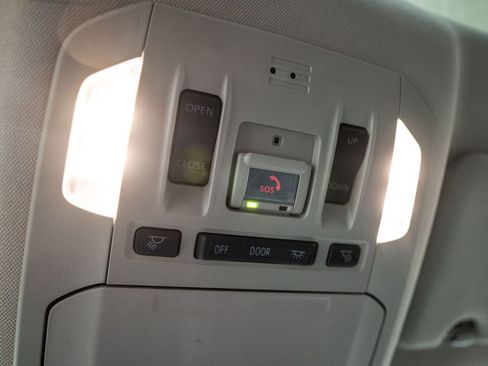 Used 2022 Toyota Highlander XLE image 27