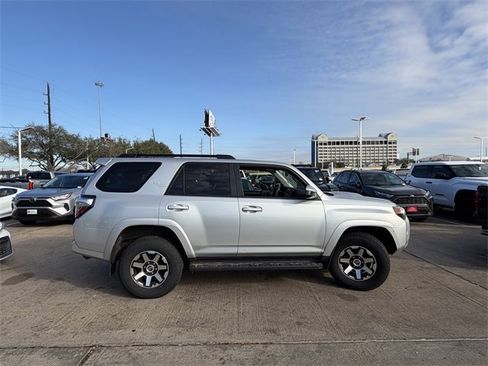 Used 2024 Toyota 4Runner TRD Off-Road image 4