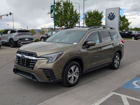 Used 2025 Subaru Ascent Premium AWD/4WD image 11