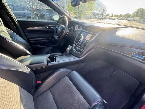 Used 2019 Cadillac CTS V w/ Carbon Fiber Package RWD image 17