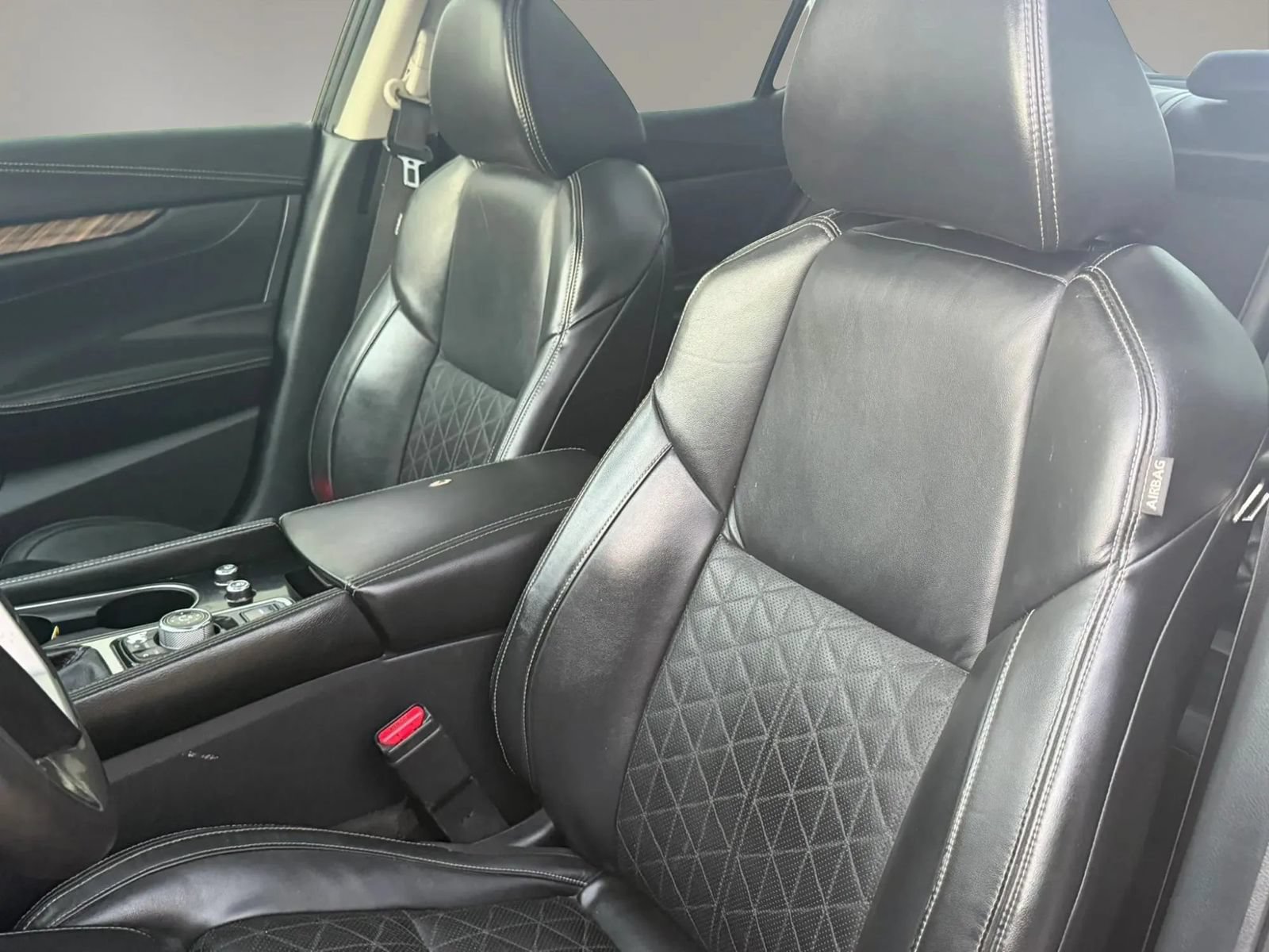 Used 2017 Nissan Maxima Platinum FWD image 35