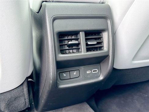 Used 2024 Cadillac XT4 Sport image 25