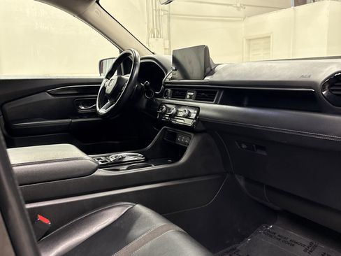 Used 2024 Honda Pilot EX-L image 29