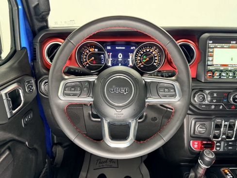 Used 2023 Jeep Wrangler Unlimited Rubicon AWD/4WD image 13