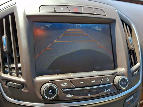 Used 2014 Buick Regal FWD image 19