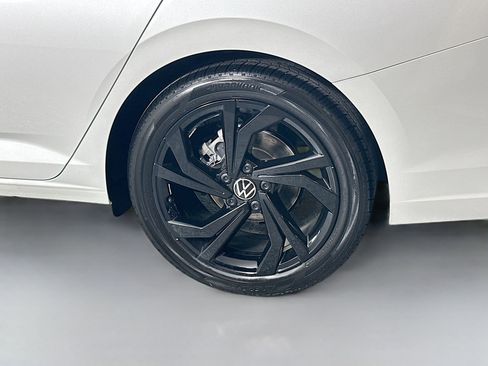 New 2026 Volkswagen Jetta SE image 31