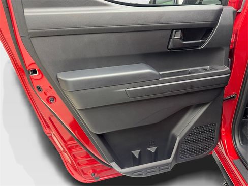 Used 2025 Toyota Tacoma SR image 37