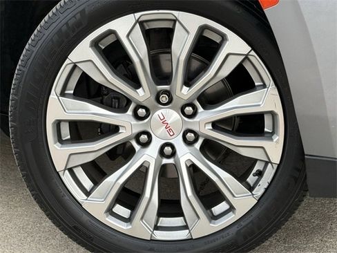 Used 2022 GMC Yukon Denali w/ Max Trailering Package image 6