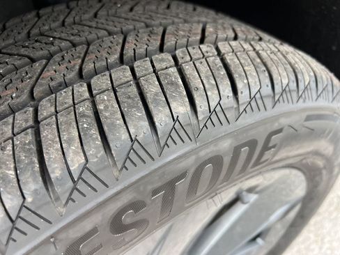 New 2026 Volkswagen Taos S image 8