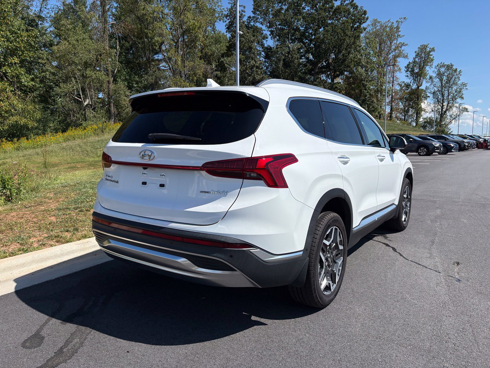 Used 2023 Hyundai Santa Fe Limited AWD/4WD image 9