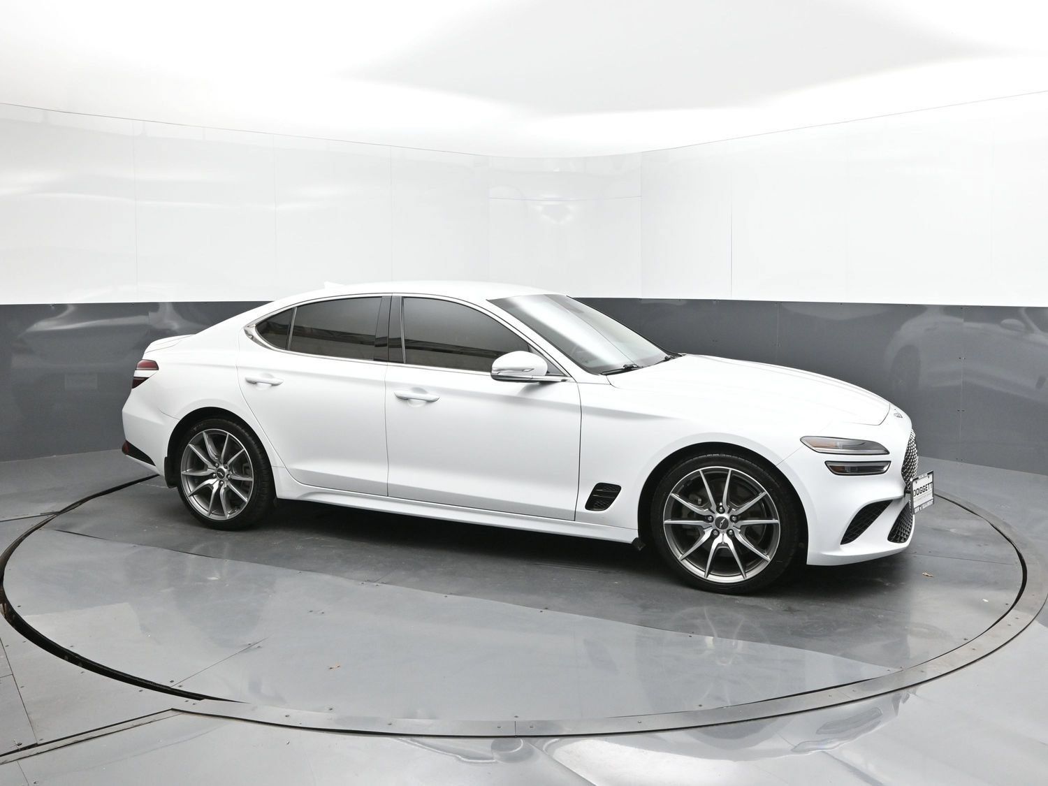 Used 2022 Genesis G70 3.3T RWD image 17