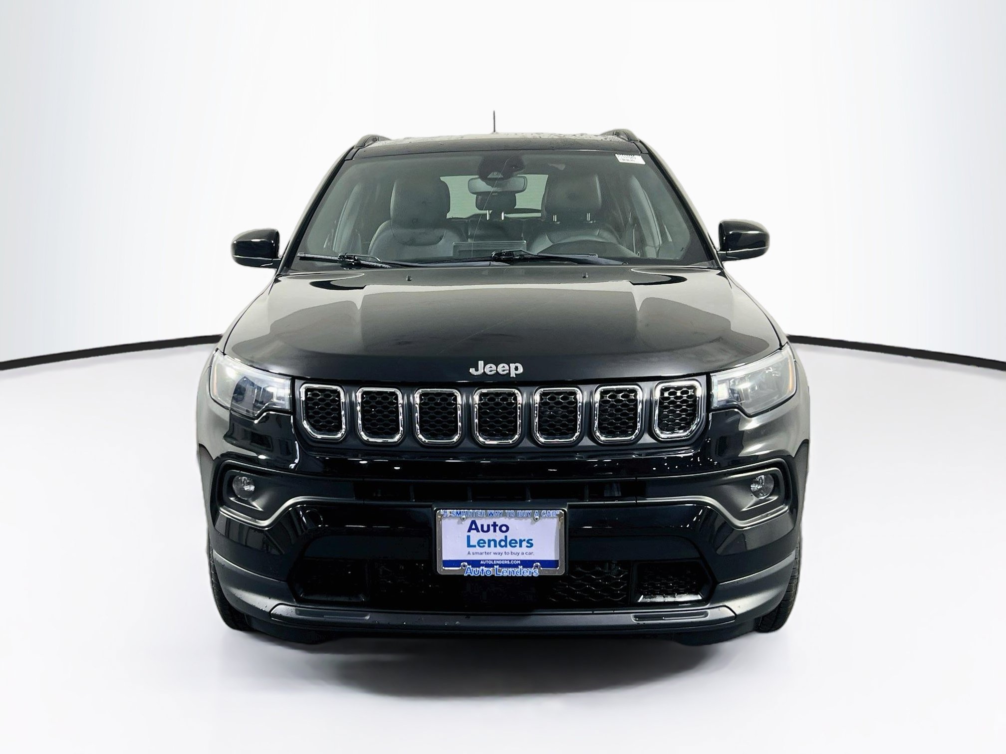 Used 2023 Jeep Compass Latitude AWD/4WD image 2