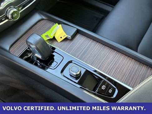 Certified 2023 Volvo XC60 B5 Plus w/ Climate Package image 22