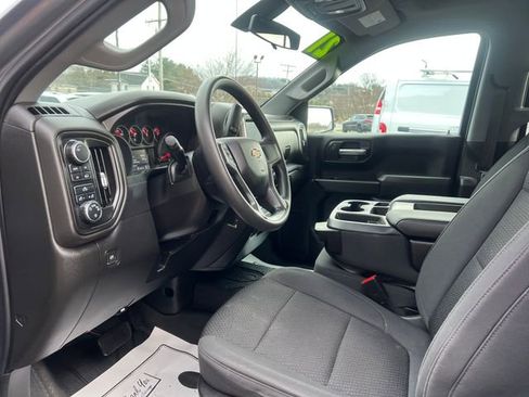 Used 2021 Chevrolet Silverado 1500 Custom image 18