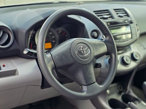 Used 2006 Toyota RAV4 2WD image 22