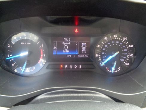 Used 2017 Ford Fusion SE FWD image 30