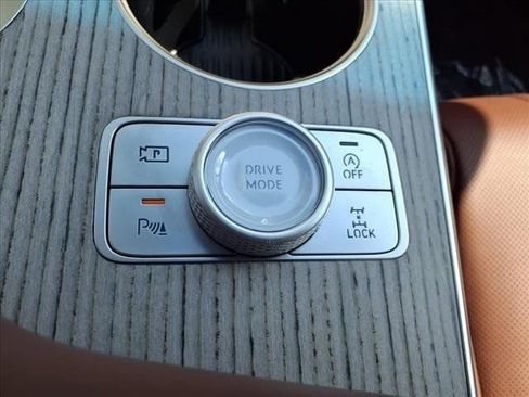 New 2025 Genesis GV80 3.5T Prestige image 8