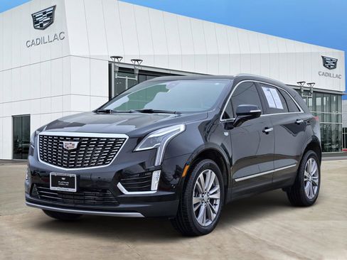 Used 2024 Cadillac XT5 Premium Luxury w/ Technology Package image 2